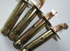安裝一臺電熱水器需要用到幾個螺釘？