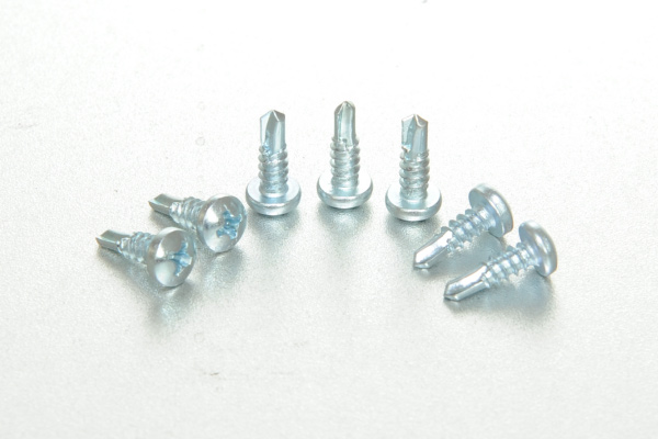 Cross pan head drill screw